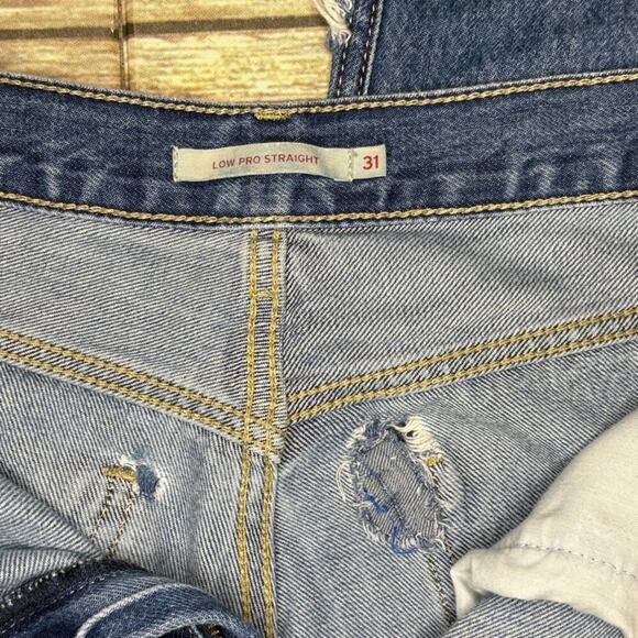 Levi's Low Pro Straight Distressed Thrashed Raw Hem Jeans Womens Sz W31 - Picture 8 of 8